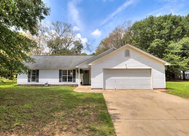 Property at 1240 Monterey Dr, Sumter, SC 29154, 3 beds, 2 baths