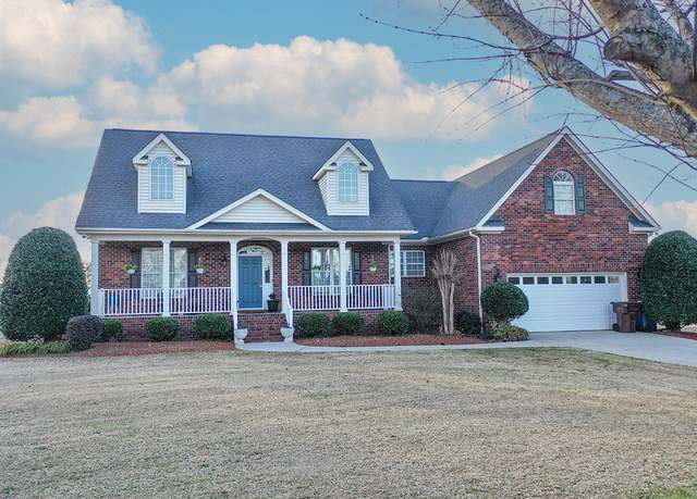 Property at 113 Sand Trap Ln, Greenwood, SC 29649, 4 beds, 2.5 baths
