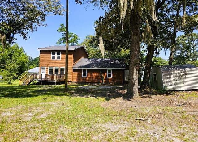 Property at 1515 Kenwood Rd, Manning, SC 29102, 4 beds, 2 baths