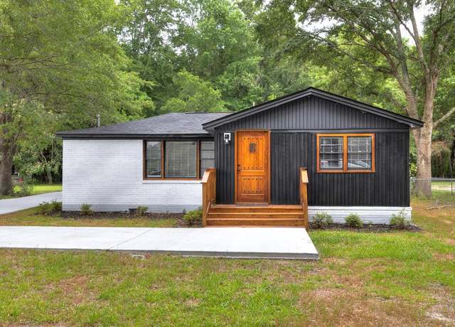Property at 1090 Craig Rd, Sumter, SC 29153, 3 beds, 1.5 baths