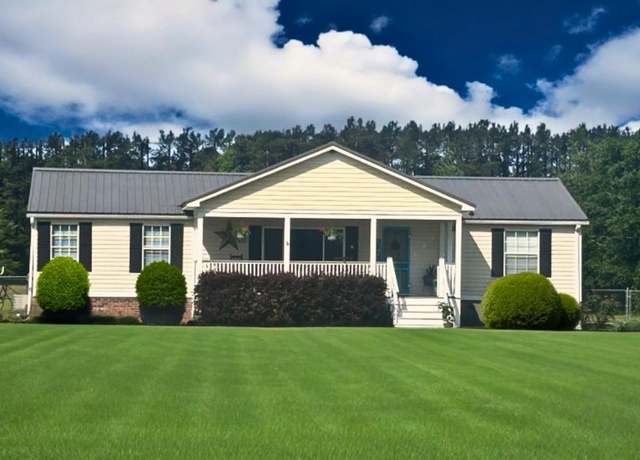 Property at 1431 Gator Lake Rd, Manning, SC 29102, 3 beds, 2 baths
