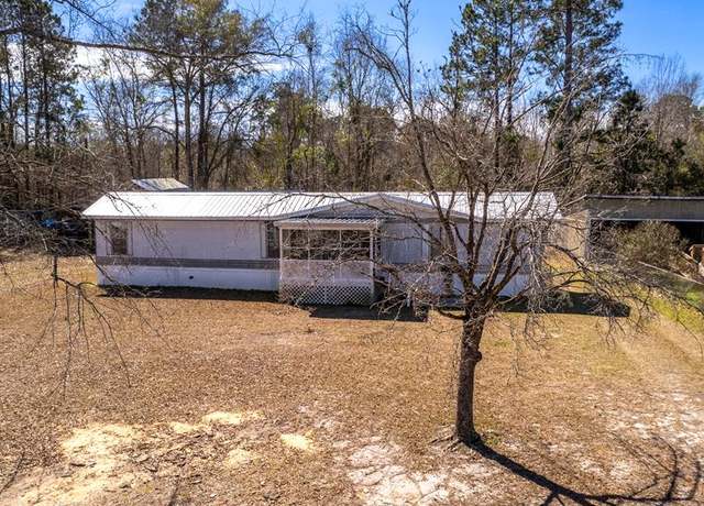 Property at 1158 Dollard Rd, Summerton, SC 29148, 2 beds, 1.5 baths