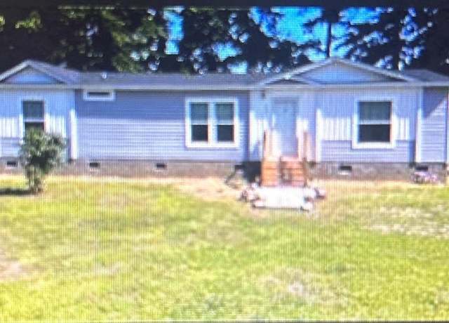 Property at 1152 Pocahontas Cir, Manning, SC 29102, 3 beds, 2 baths