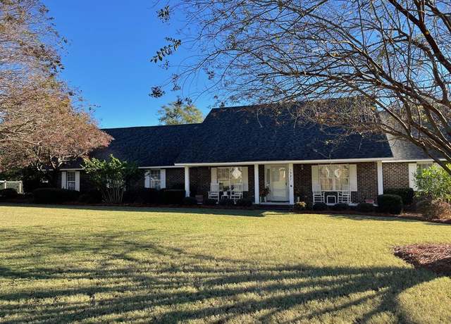 Property at 1327 Shoreland Dr, Sumter, SC 29154, 4 beds, 4 baths