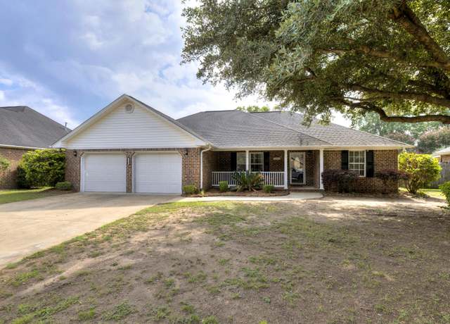 Property at 3200 Foxcroft Cir, Sumter, SC 29154, 3 beds, 2 baths