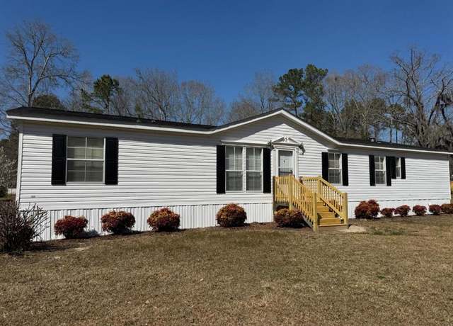 Property at 1083 Mockingbird Ln, Manning, SC 29102, 3 beds, 2 baths