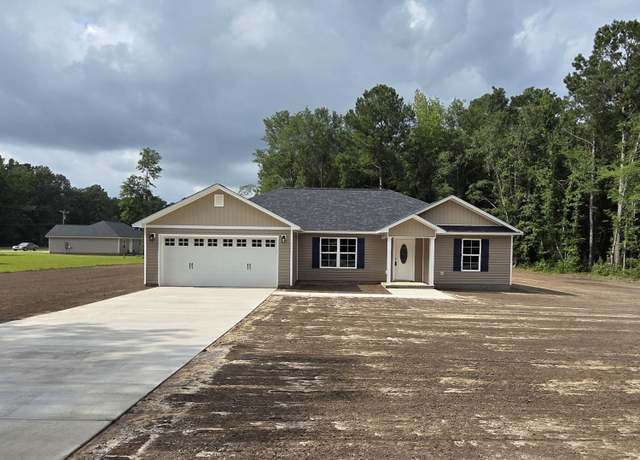 Property at 4065 Country Ln, Sumter, SC 29154, 3 beds, 2 baths