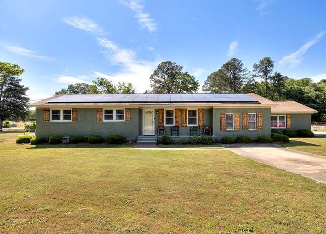 Property at 15 Walton St, Sumter, SC 29150, 5 beds, 3 baths
