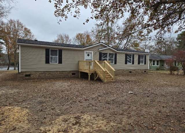 Property at 4238 N Lake Cherryvale Dr, Sumter, SC 29154, 3 beds, 2 baths