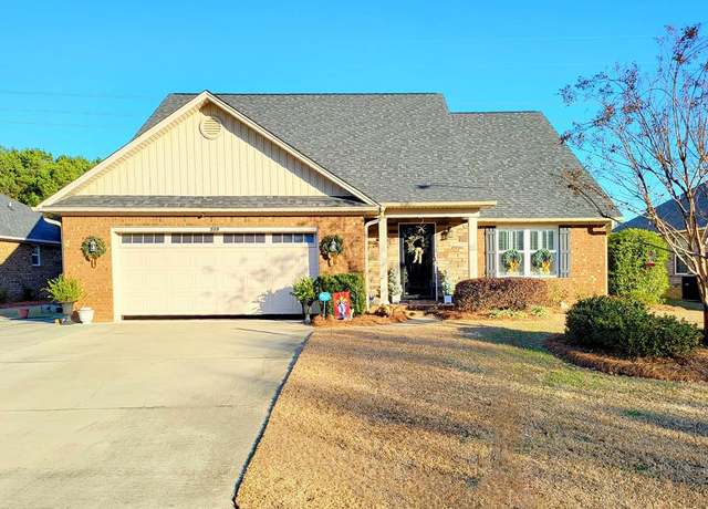 Property at 519 Waterlily Dr, Sumter, SC 29154, 4 beds, 2.5 baths
