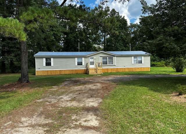 Property at 3775 Oswego Hwy, Sumter, SC 29153, 4 beds, 2 baths