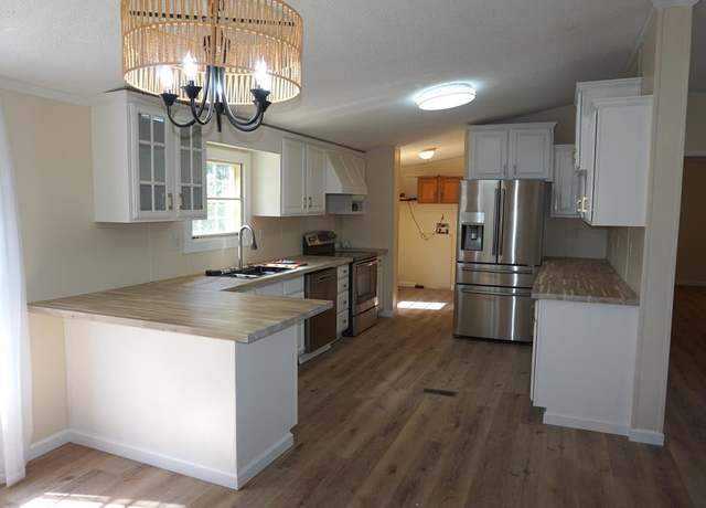 Property at 3775 Oswego Hwy Rd, Sumter, SC 29153, 4 beds, 2 baths