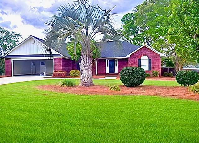 Property at 1036 Shortleaf Dr, Manning, SC 29102, 3 beds, 2.5 baths