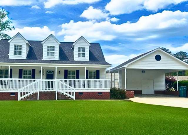 Property at 1026 Jamie Ct, Manning, SC 29102, 4 beds, 2 baths