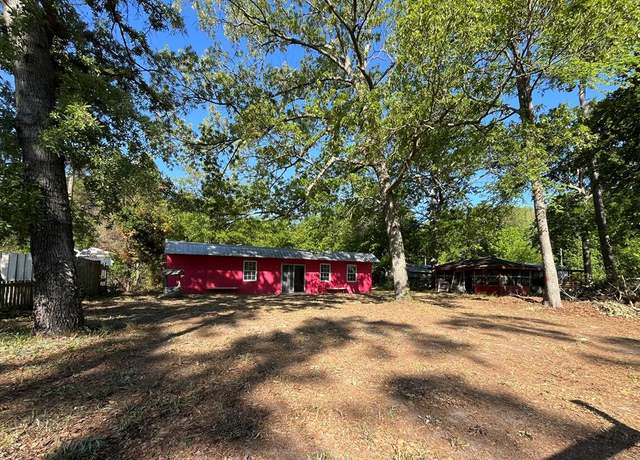 Property at 2124 Lake Marion Shores Rd, Summerton, SC 29148, 2 beds, 1 bath