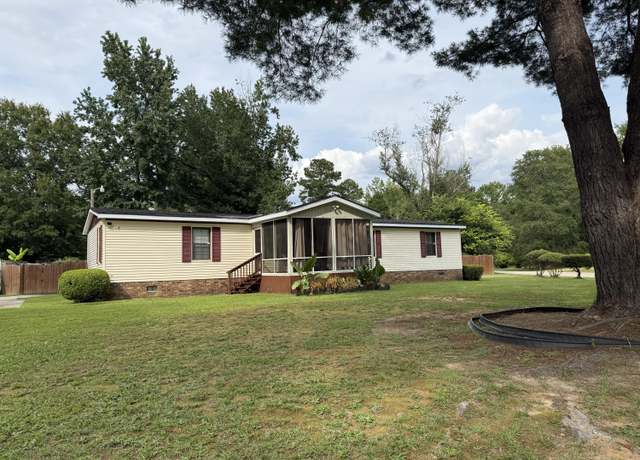 Property at 1013 Driftwood Ct, Sumter, SC 29154, 3 beds, 2 baths