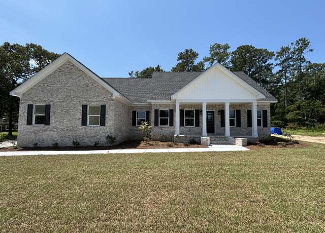 Property at 1002 Golfcrest Rd, Sumter, SC 29154, 3 beds, 2.5 baths