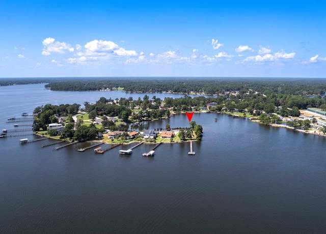 Property at 1184 Perch Dr, Manning, SC 29102, 4 beds, 2 baths