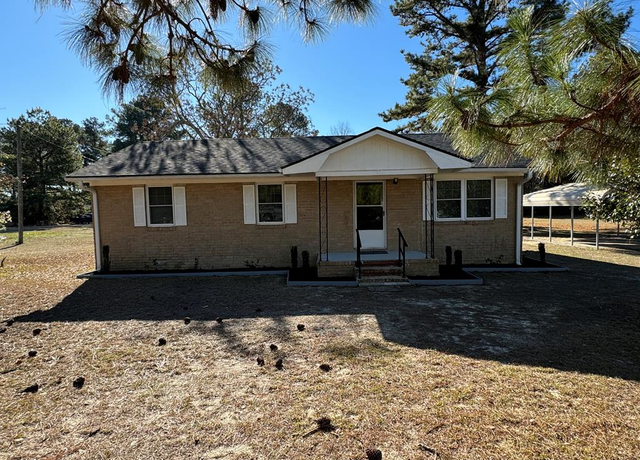 Property at 3920 Third St, Mayesville, SC 29104, 3 beds, 1.5 baths