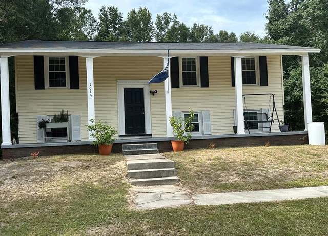 Property at 1045 W Sherwood Dr, Sumter, SC 29153, 5 beds, 2 baths