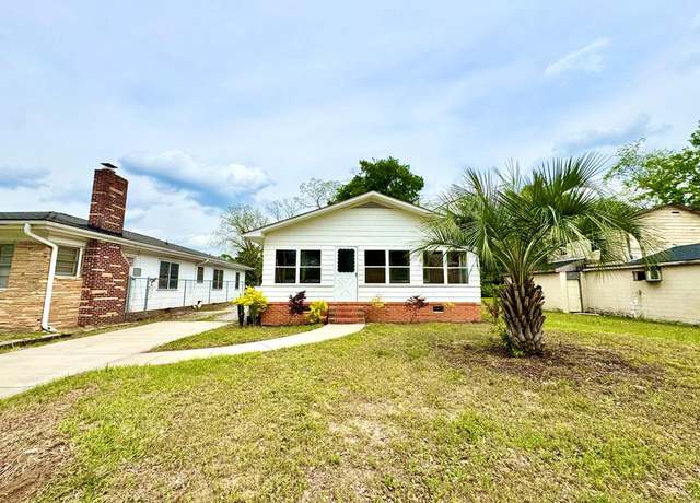 Property at 703 Manning Ave, Sumter, SC 29150, 3 beds, 2 baths