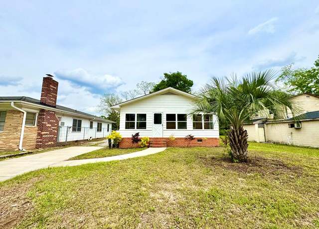Property at 703 Manning Ave, Sumter, SC 29150, 3 beds, 2 baths
