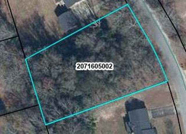 Property at 1060 Twin Lakes Dr, Sumter, SC 29150