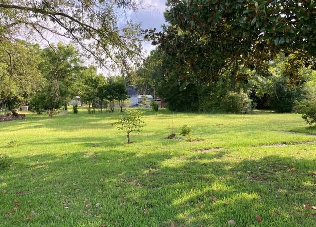 Property at 204 W Boyce St, Manning, SC 29102