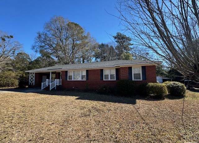 Property at 408 Toccoa Dr, Manning, SC 29102, 3 beds, 1.5 baths