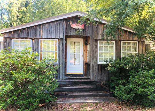 Property at 3999 Princess Pond Rd, Summerton, SC 29148, 3 beds, 2 baths