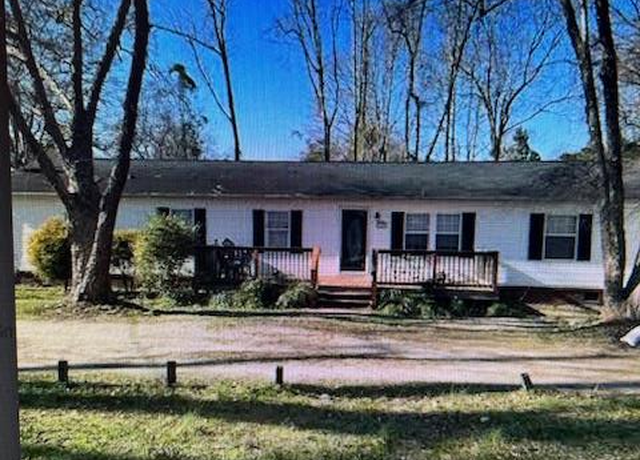 Property at 2155 Lake Shr, Manning, SC 29102, 3 beds, 2 baths