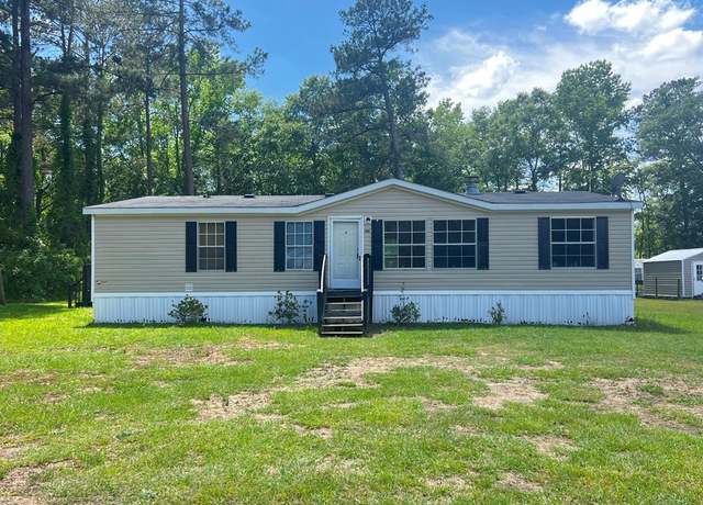 Property at 1086 Landing Rd, Manning, SC 29102, 3 beds, 2 baths