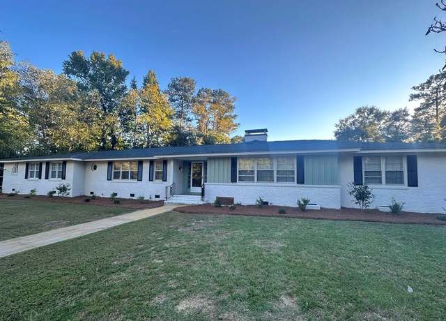 Property at 24 Edgewater Dr, Sumter, SC 29150, 4 beds, 3 baths
