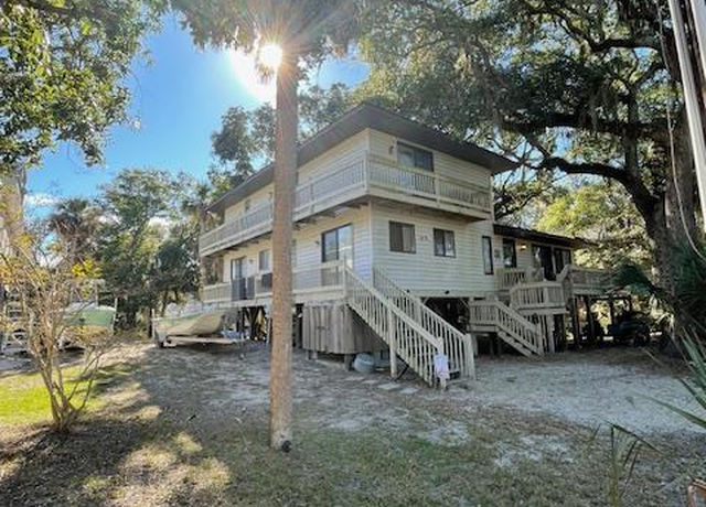 Property at 513 Dolphin St, Edisto Island, SC 29438