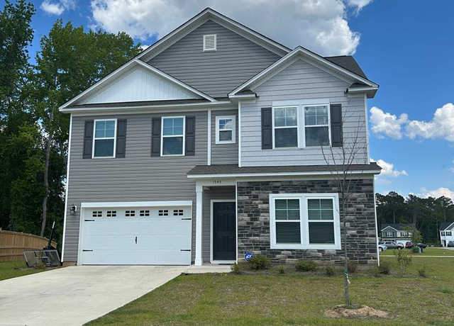 Property at 1545 Sawtooth Dr, Sumter, SC 29153, 4 beds, 2.5 baths