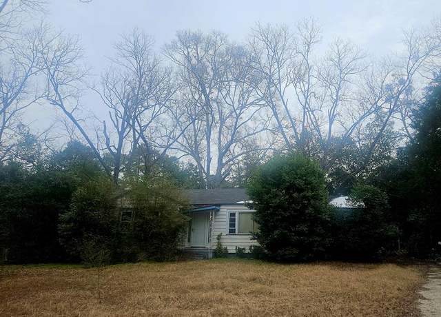 Property at 975 Meadowbrook Rd, Sumter, SC 29153, 3 beds, 1 bath