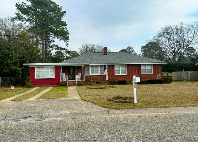 Property at 119 Garrett St, Sumter, SC 29150, 3 beds, 2 baths