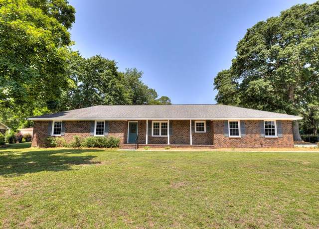 Property at 1196 Shoreland Dr, Sumter, SC 29154, 3 beds, 2 baths