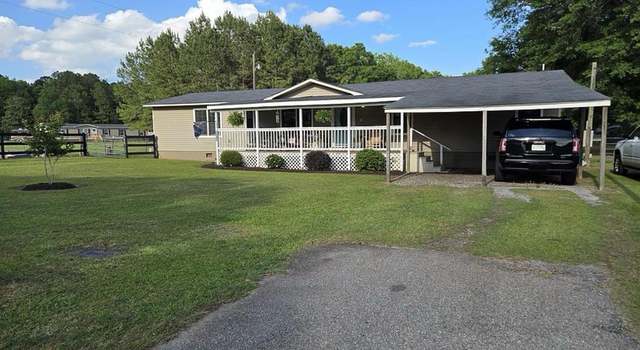 Photo of 155 Apple Rd, Wedgefield, SC 29168