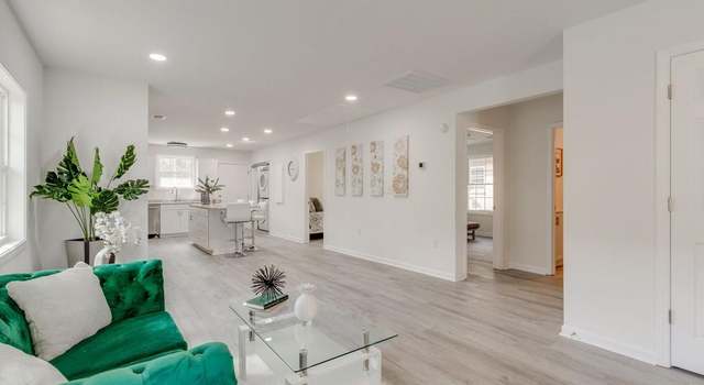 Photo of 110 Council St, Sumter, SC 29150