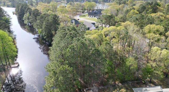 Photo of 180 Lakewood Dr, Sumter, SC 29150