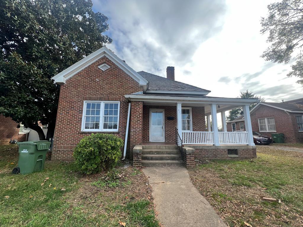 211 Morgan Ave, Greenwood, SC 29649 | MLS# 129817 | Redfin