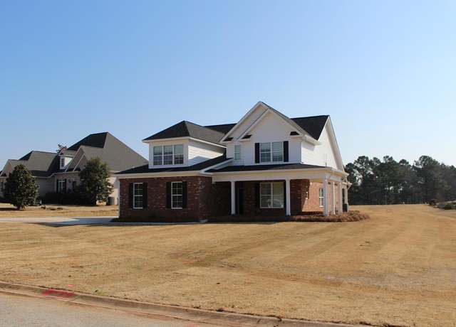 Property at 371 Oakmonte, Greenwood, SC 29649, 5 beds, 3.5 baths