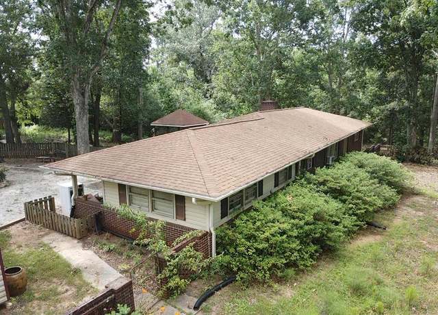 Property at 304 Cleveland Rd, Anderson, SC 29626, 2 beds, 2 baths
