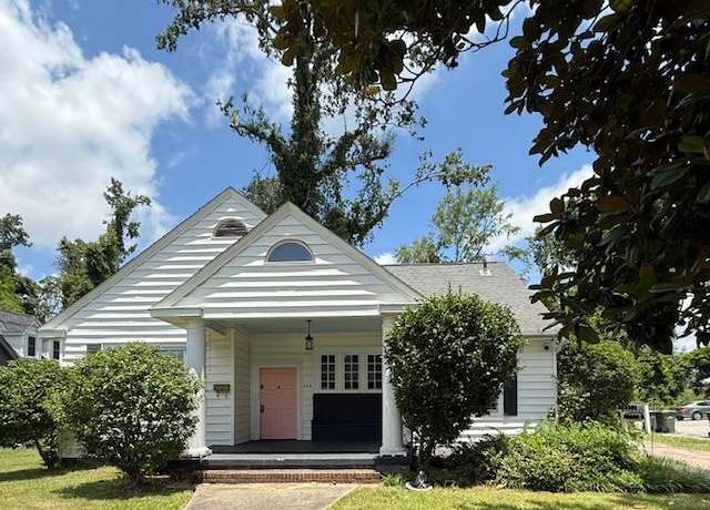 Property at 446 Stanley Ave, Greenwood, SC 29649, 3 beds, 1 bath