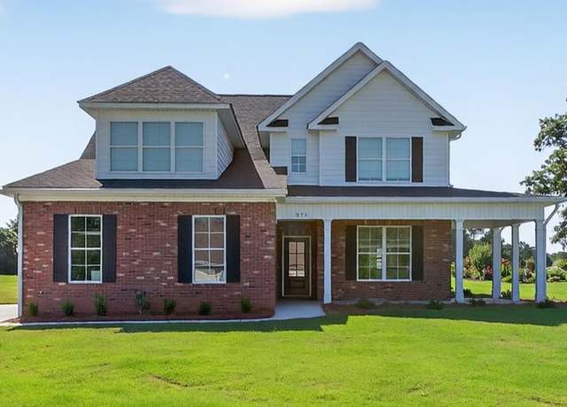 Property at 371 Oakmonte Cir, Greenwood, SC 29649, 5 beds, 3.5 baths
