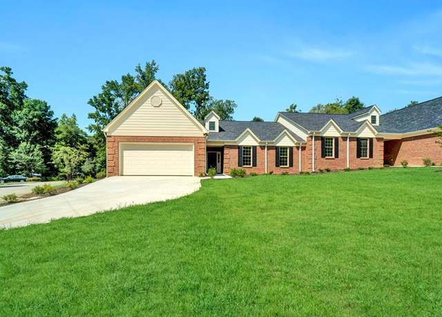 Property at 125 Devon Park Dr, Greenwood, SC 29649, 3 beds, 2 baths
