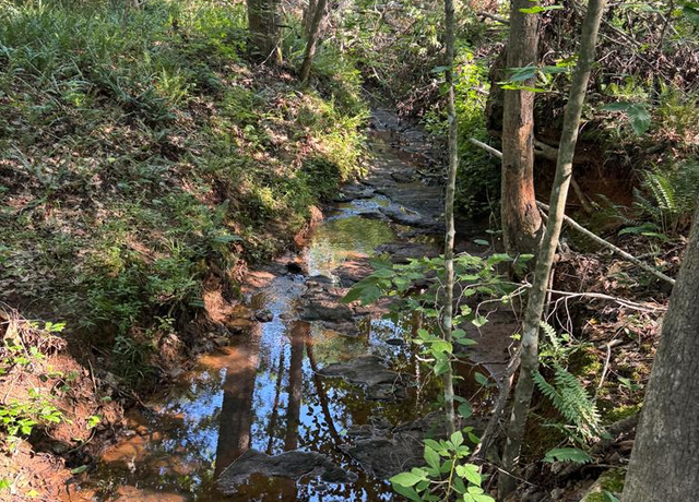 Property at 146 Teta Ln, Hodges, SC 29653