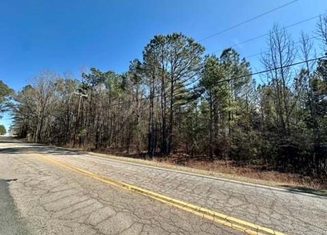Property at 134 E Calhoun Rd, Greenwood, SC 29649