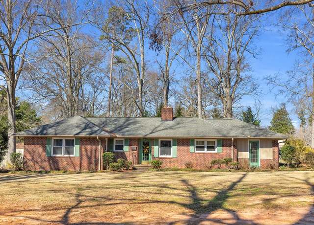 Property at 107 Lee St, Abbeville, SC 29620, 3 beds, 2 baths